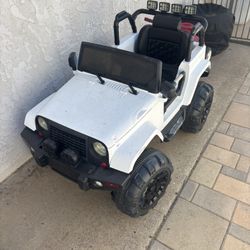 Kids Jeep Ride On Car