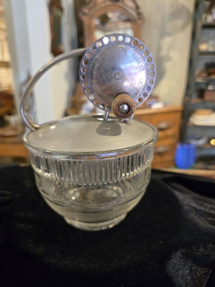 1930's Vintage Androck Egg Beater