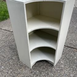 Sturdy Corner Shelves