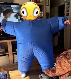 Costume