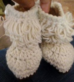 Worsted boots, !! For 3 month old girl