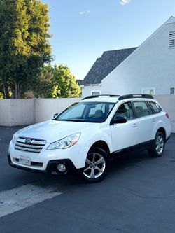 2014 Subaru Outback 2.5i White SUV