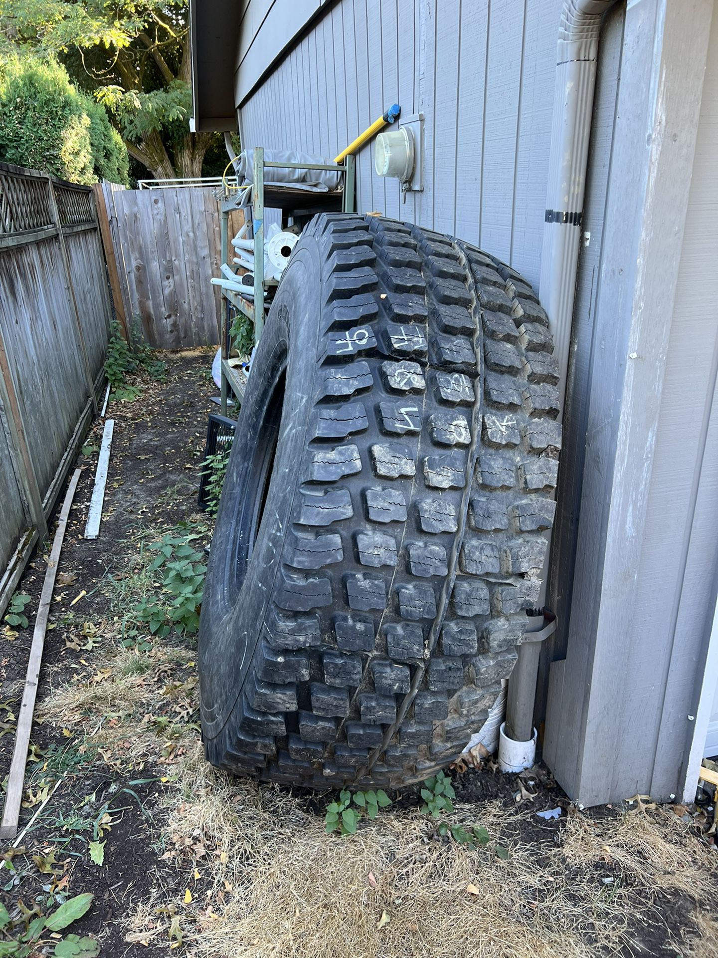 Double Coin Tractor Tire