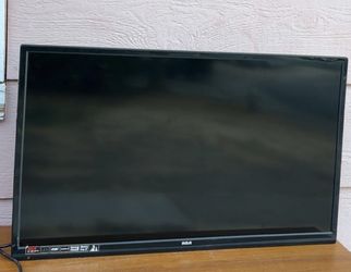 32āin RCA TV