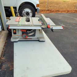 RIDGID Table Saw