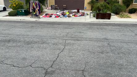 yard sale lake Elsinore