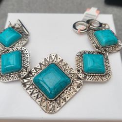 Blue Howlite Bracelet 