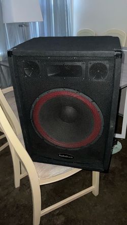 1 radio shack speaker