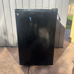 Mini Fridge With Freezer
