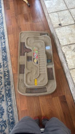 Trains/monster truck Table Track