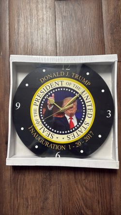 Commemorative Trump Clock
