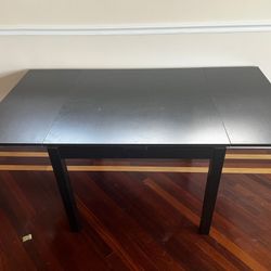 Expandable Ikea Dining Table with 4 Chairs 