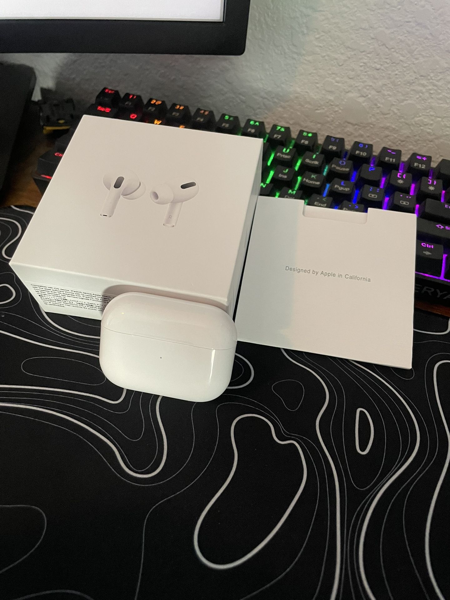 Apple AirPods pros