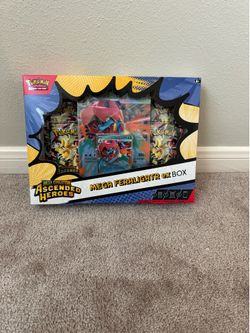 Ascended heroes Mega Feraligatr ex box