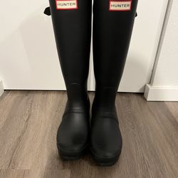 Hunter Boots Adjustable Back Size 6