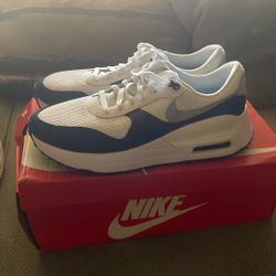 Men’s Nike Air Max Size 12