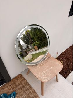 anti fog mirror! 24” with build in lights