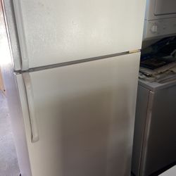 Gibson Refrigerator 