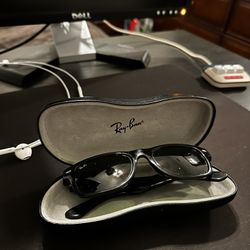 Black Wayfarer Ray Bans 