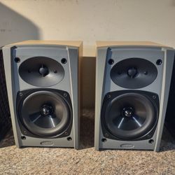 Boston Speakers. Mint