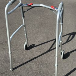Walker - LIKE NEW