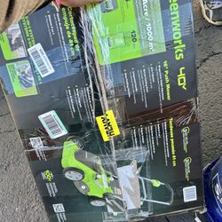 Battery Operated Lawnmower 