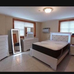 Brand New Luxury Bedroom Set For $1200