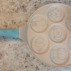 Non Stick Frying Pan With 7 Different Molds