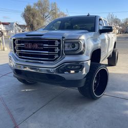 2016 GMC Sierra