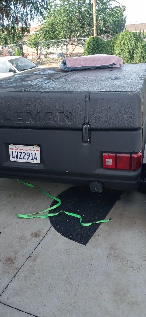 Vintage 1990 Coleman Alta Pop Up Camper