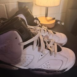 White Jordans Size 7Y
