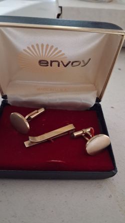 Krementz Cufflinks & Tie Clip Set — $25