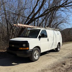 2012 Chevy express 2500 cargo