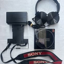 Sony D- 5 Compact Disc Player With Sony Battery Case EBP- 300 Works Great