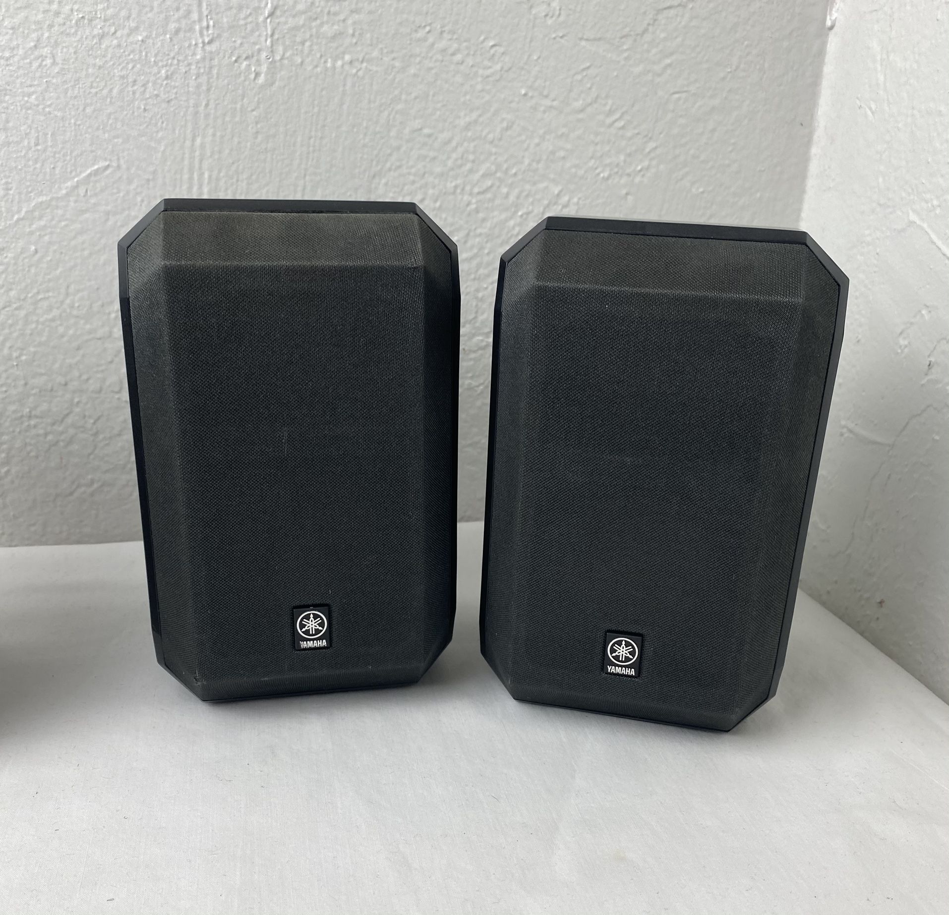 Set Of 5 Speakers Yamaha NSAP2600S NSAP2600C Surround Sound Stereo