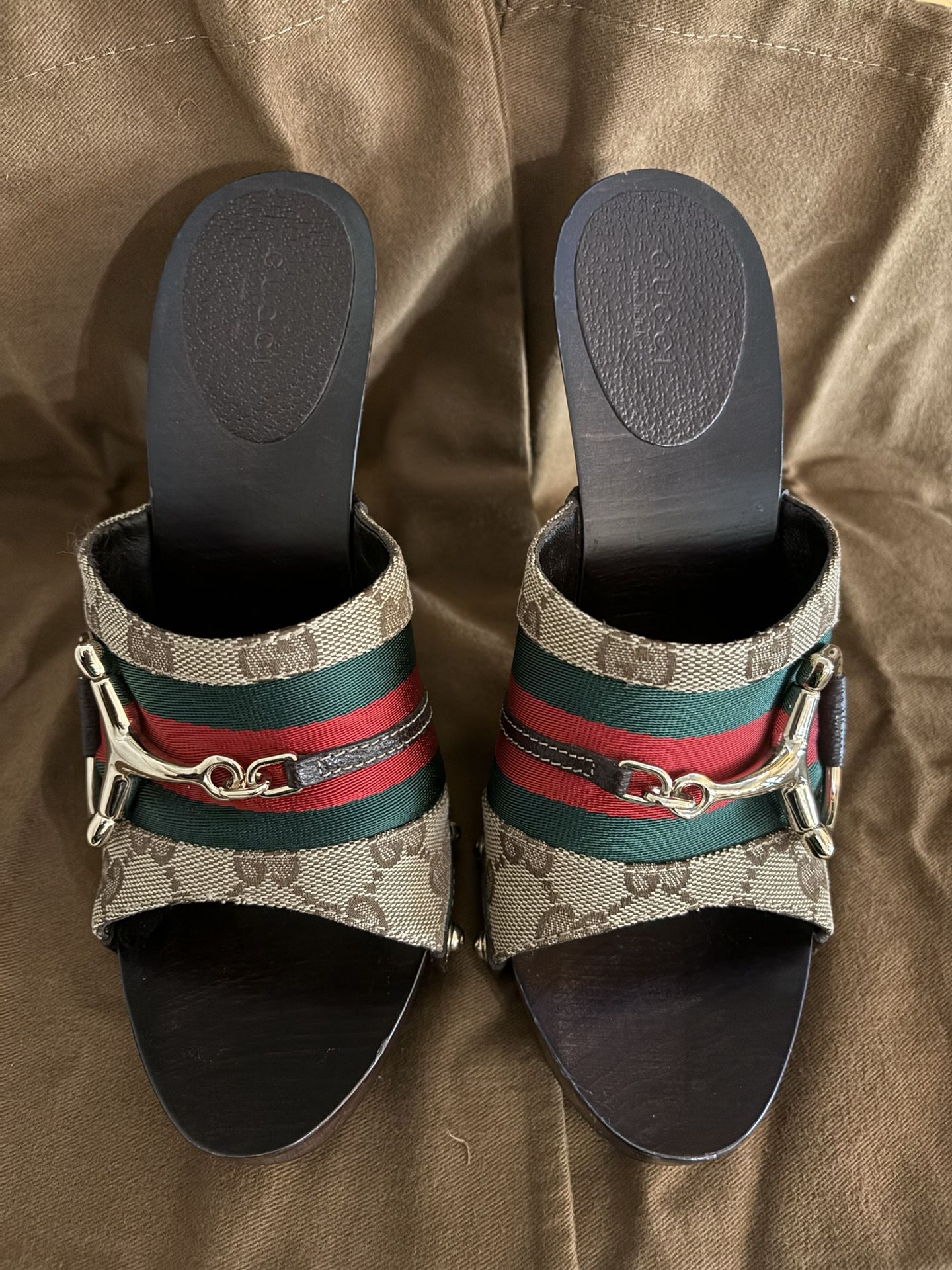 GUCCI SAND TESS S GOMMA Heels