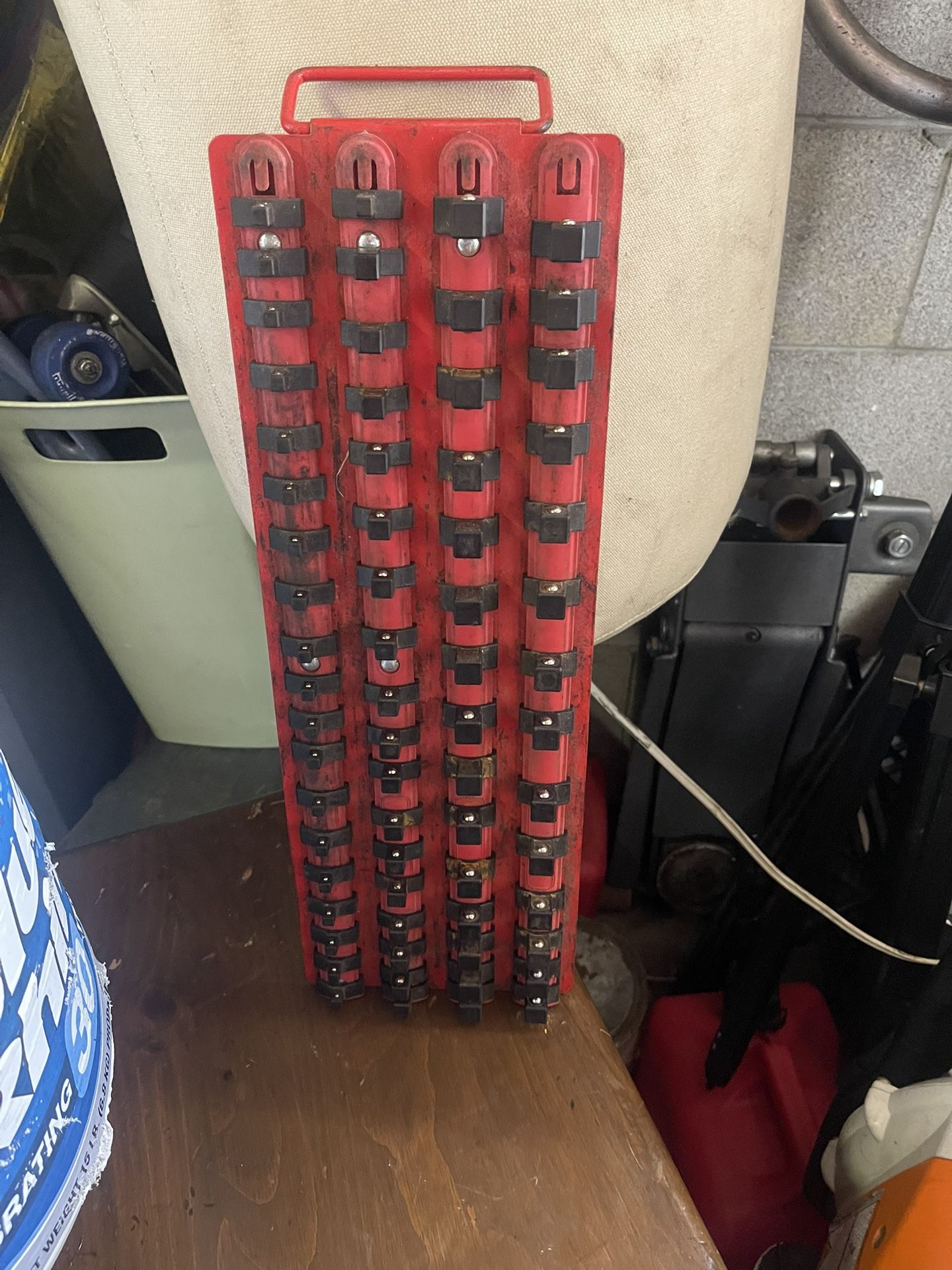 Socket tray holder