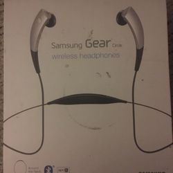  New Samsung gear Circle wireless headphones only $75 farm￼