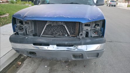 2004 Chevy 1500 cat eye/ no part out