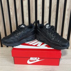 Nike Air Max 90 LTR All Black Shoe - Size 11.5