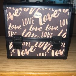 TRAVEL CASE