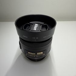 Nikon AF-S DX NIKKOR 35mm f/1.8G Auto Focus Lens for Nikon F Mount DSLR Cameras