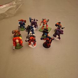 Set Of 11 Warhammer Mineatures 