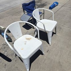 2 Metal Chairs Kids Height