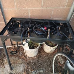 Propane Gas Outdoor Cooker . 