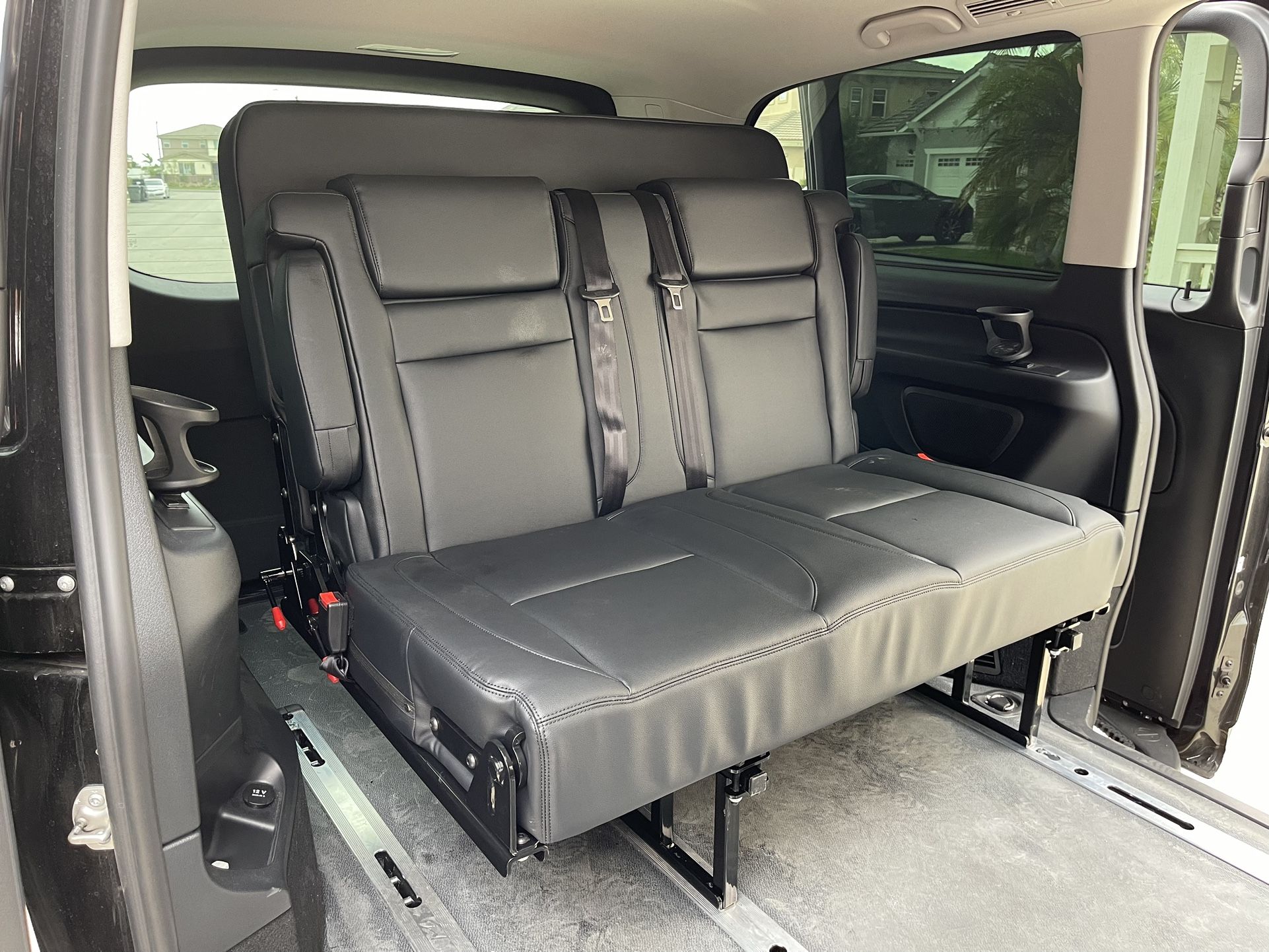2 Passengers Seat Bed