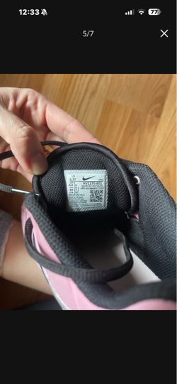 Nike Sneakers Pink and Black Size 6.5Y