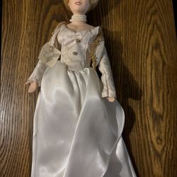 Vintage Princess Diana Porcelain Doll, 10" Tall -Like New! It Has Been In A Glass Cabinet 
