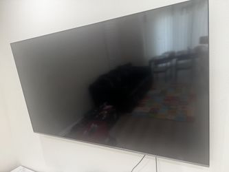 Samsung 75” 4K Smart TV (UN75NU8000) + Heavy Duty Wall Mount Included