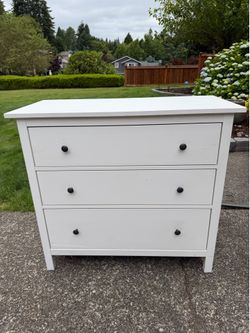 IKEA Hemnes 3 Drawer Dresser